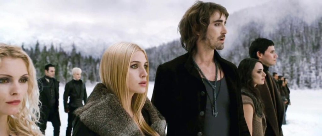 Screenshot from Breaking Dawn Part 2 with Lee Pace standing shoulder to shoulder with other vamps on the battle field