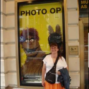 Sandy at Avenue Q, 2006