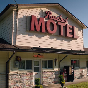 Exterior of the Rosebud Motel (Schitt's Creek)