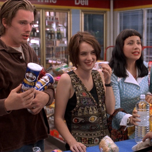 Troy, Lelaina, and Vickie buying junk food at the gas station in Reality Bites