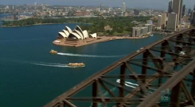 A view of Sydney, with the opera house and the water