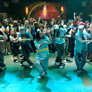 Screenshot from Step Up 2 the Streets, with a crowd of people dancing