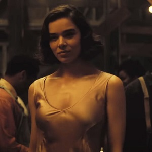 Hailee Steinfeld in Sinners